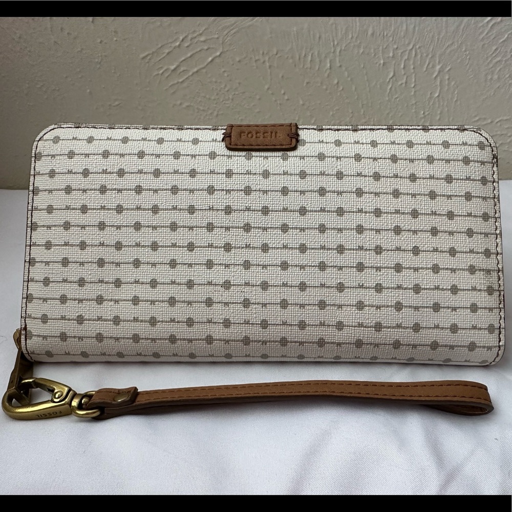Fossil Wristlet Wallet
